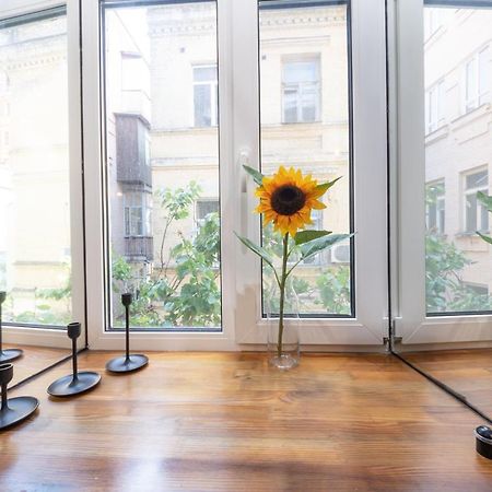 Apart Hotel On Zoloti Vorota Kijev Kültér fotó
